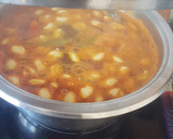 Foto del paso 3 de la receta: Potaje de alubias con chorizo y morcilla de la abuela