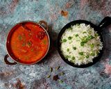 A picture of step 7 of Jhinga or Prawn Malai Curry (Jhinga Masala).