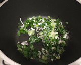 Foto del paso 2 de la receta: Empanadas de carne cortada a cuchillo