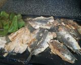 Foto del paso 9 de la receta: Sardinas a la plancheta con morrón verde