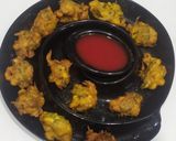 A picture of step 6 of Crispy corn onion fritters.