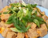 Foto langkah ke 1 dari resep 23. Oseng oncom kecap pedas.