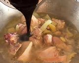 Foto langkah ke 3 dari resep Ayam Kecap Mentega Simple.