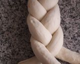 Foto del paso 3 de la receta: Trenza dulce (sin manteca)