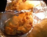 A picture of step 4 of Traditional Cornish pasties (airfryer)🥟😋😋.