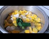 Foto langkah ke 5 dari resep Kolak waluh dan taro.