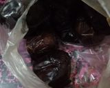 A picture of step 2 of Healthy date shake.