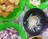 Foto langkah ke 1 dari resep Cumi tahu saus tiram ala upie.