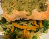 A picture of step 5 of Thai salmon with noodles.