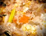Hình bước làm 5 của món Canh Chua Gà Rau Củ Malaysia