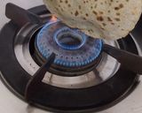 बाजरे की रोटी (Bajre ki roti recipe in Hindi) रेसिपी चरण 5 फोटो