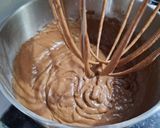 Foto del paso 2 de la receta: 🍰Torta vegana de chocolate relleno con dulce de frutillas 🍓