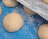 Foto langkah ke 3 dari resep Donat tepung protein sedang.