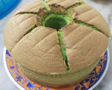 Foto langkah ke 10 dari resep Chiffon Cake Pandan - Lembut seperti kapas.