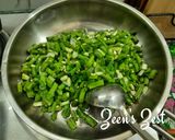A picture of step 2 of Methi and Beans Fry.