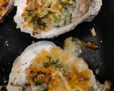 A picture of step 5 of Oysters Rockefeller.
