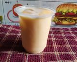 A picture of step 2 of Refreshing milk with Musk Melons.