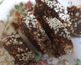 A picture of step 8 of Dates & Nut Rolls.