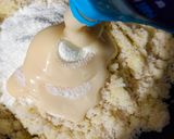 A picture of step 4 of Coconut mawa fudge - Coconut mawa cake.