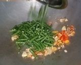 Foto langkah ke 5 dari resep Oseng Kacang panjang.