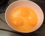 Foto langkah ke 4 dari resep Mie Goreng Telur Bakso.
