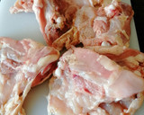 Foto del paso 2 de la receta: Contramuslos de pollo con espárragos