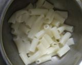 A picture of step 1 of Pasta kheer.
