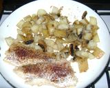 Foto del paso 4 de la receta: Pescado en sartén con papas y hongos