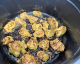Foto langkah ke 2 dari resep Holly's fav: Chicken Tikka Masala pake kismis, gurih, wangi, kids friendly.