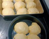 A picture of step 2 of Bread rolls.