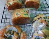 Foto langkah ke 3 dari resep Roti Gulung Abon dan Twisted Bread.