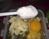 Foto langkah ke 5 dari resep Dadar Jagung Jamur Ala 'EK'.