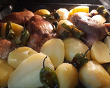 Foto del paso 10 de la receta: Pollo al horno con patatas y pimiento