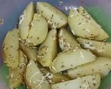 Foto langkah ke 2 dari resep Baked Potato Wedges aLa Bund Dev 😊.