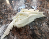 Foto del paso 5 de la receta: Bizcochitos hojaldrados con masa de tarta comprada