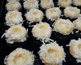 Foto langkah ke 4 dari resep Thumbprint Cookies.