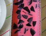 Foto langkah ke 3 dari resep Puding Coklat Strawberry Oreo.