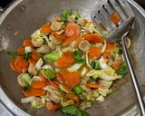 Foto langkah ke 4 dari resep Capcay Goreng.