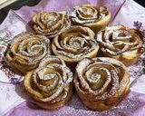 Leveles tésztában sült alma rózsák recept fázis 2 fotója