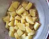 आलू मेथी की सब्जी(Aloo methi ki sabzi recipe in Hindi) रेसिपी चरण 3 फोटो