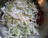 A picture of step 2 of Sautéed cabbage and carrot with sausage.
