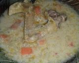 Tejfölös csorbaleves kakas aprólékból recept fázis 5 fotója
