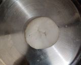 A picture of step 2 of Masaledar lacha paratha.