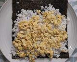 Foto langkah ke 4 dari resep Tamago Sushi.
