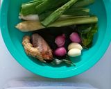Foto langkah ke 2 dari resep Soto Paru Santan Simple.