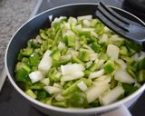 Foto del paso 1 de la receta Pencas rellenas con salsa de pimiento verde