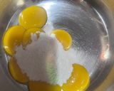 Foto langkah ke 3 dari resep Cheese Chiffon Cake.