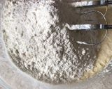 A picture of step 2 of Pizza buns.