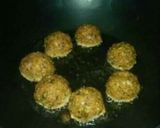 A picture of step 2 of Kofta palak.