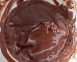 Une image de l'étape 4 de Meringues marbrées au chocolat.